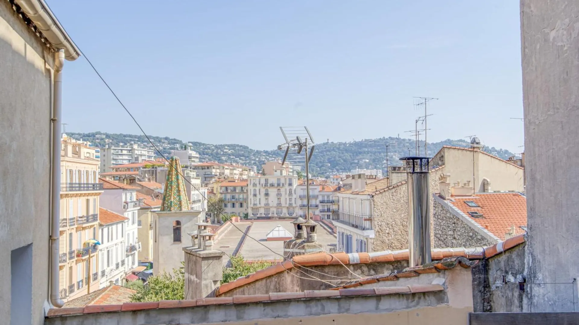 Cannes In The Heart Of Le Suquet Beautiful Apartment With Quiet Balcony