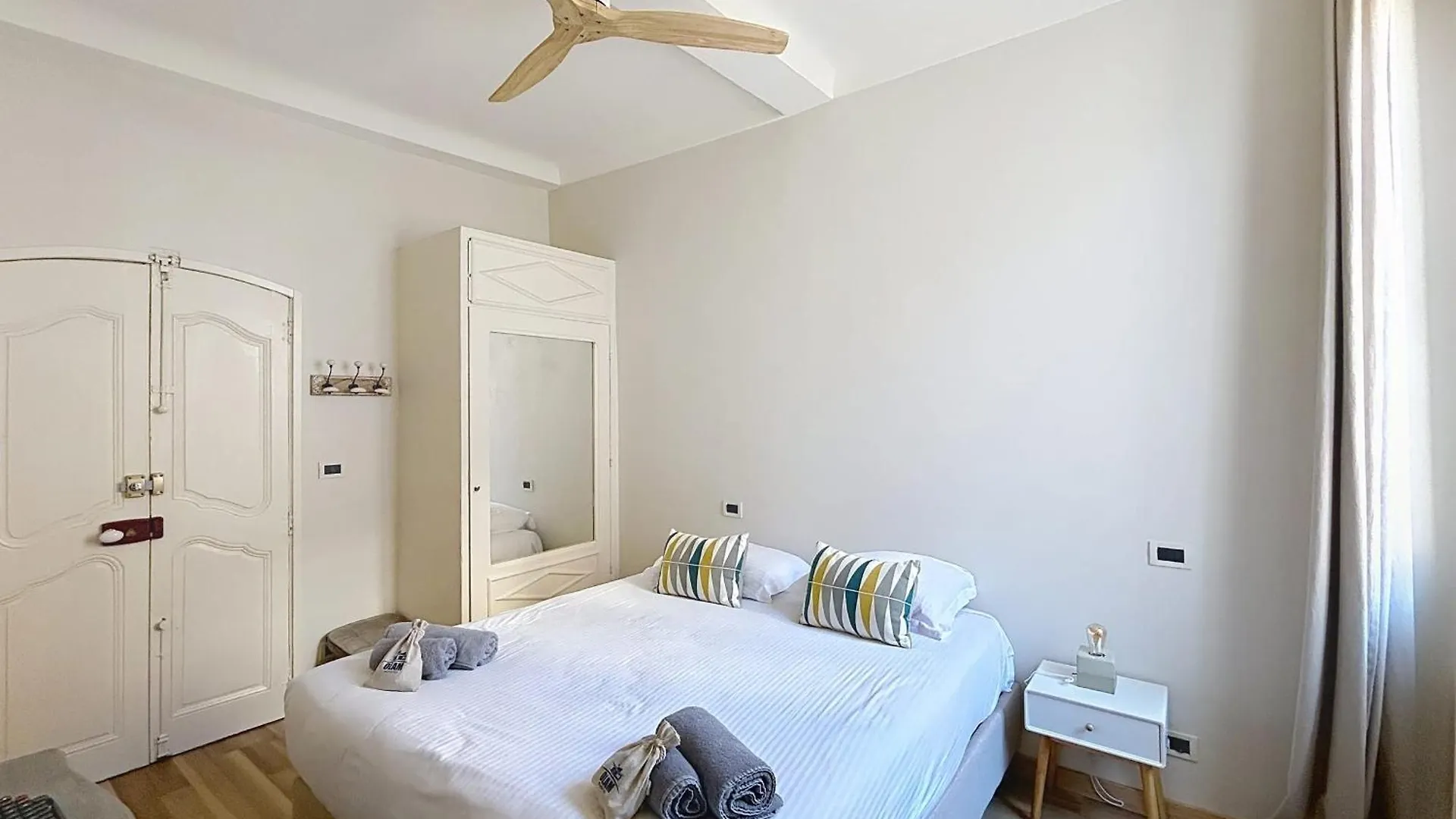 Cannes In The Heart Of Le Suquet Beautiful Apartment With Quiet Balcony
