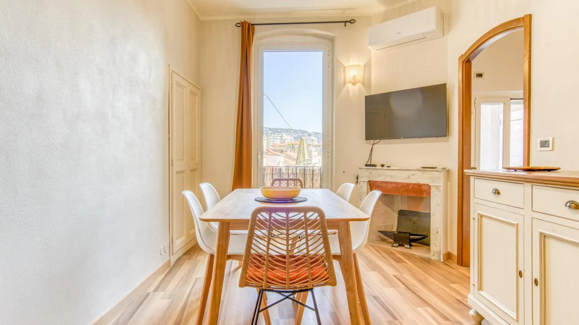 Cannes In The Heart Of Le Suquet Beautiful Apartment With Quiet Balcony
