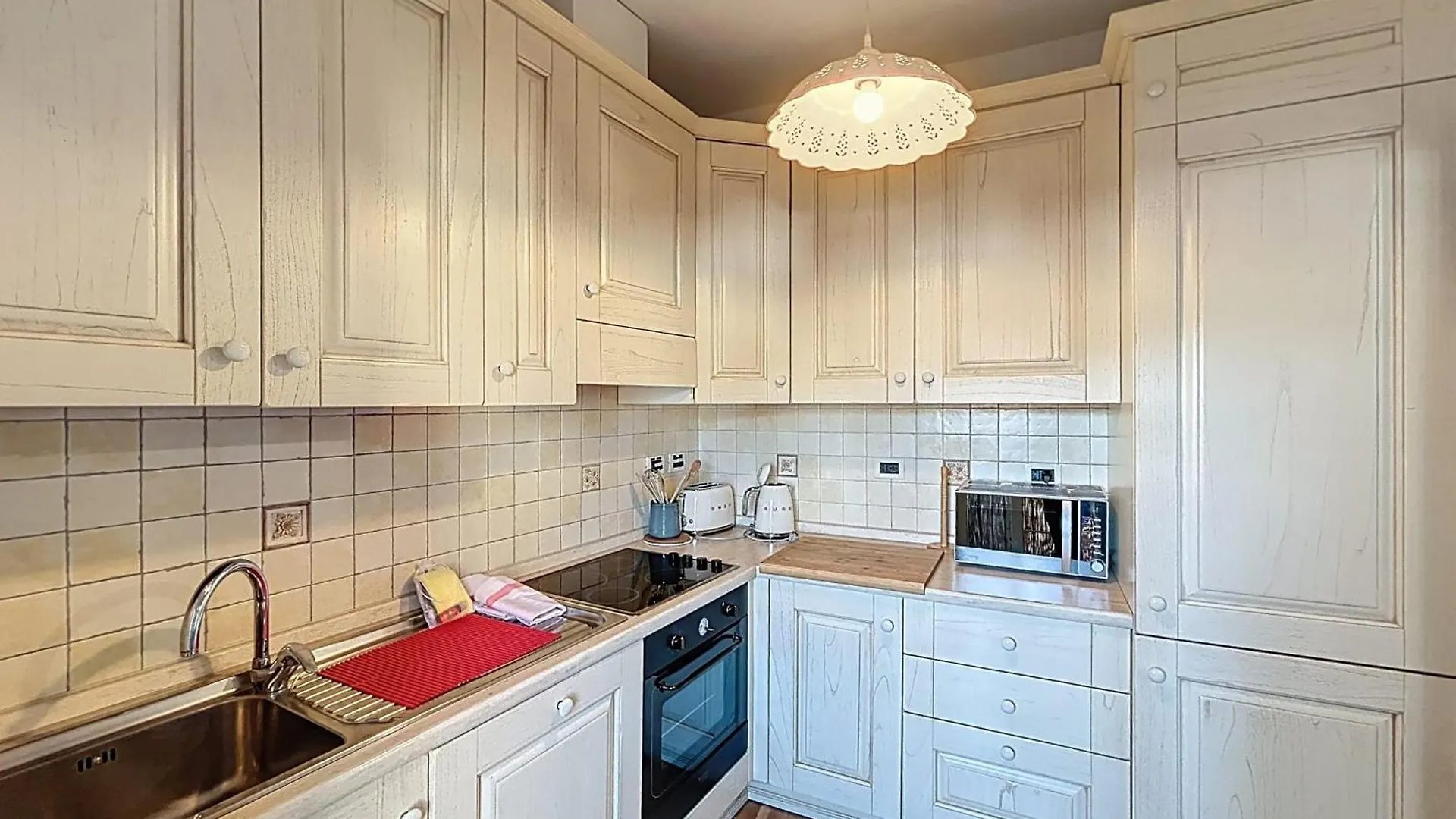 Cannes In The Heart Of Le Suquet Beautiful Apartment With Quiet Balcony Fransa